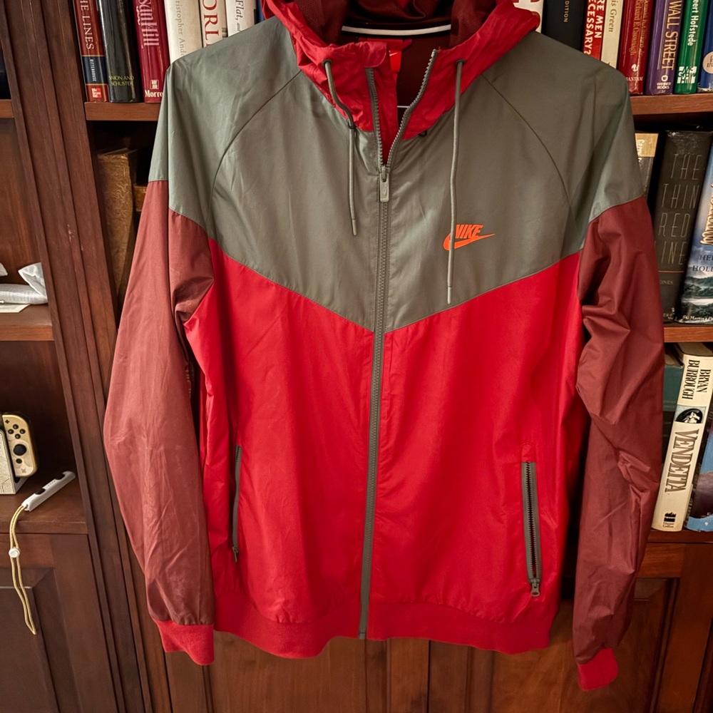 Nike Men's Red and Gray Windbreaker